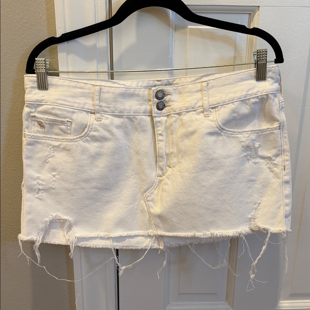 Abercrombie & Fitch White Distressed Mini Skirt